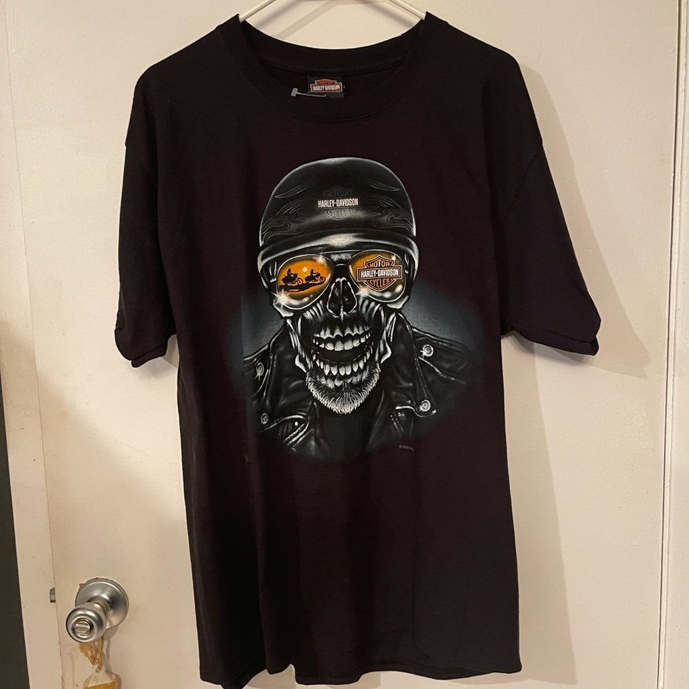 Men’s Harley Davidson shirt